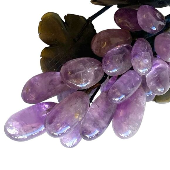Vintage Amethyst Grape Cluster with Jade Leaves - Picture 3 of 4